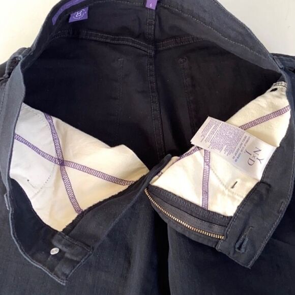 Euc NYDJ cuffed capri jeans - Picture 8 of 10